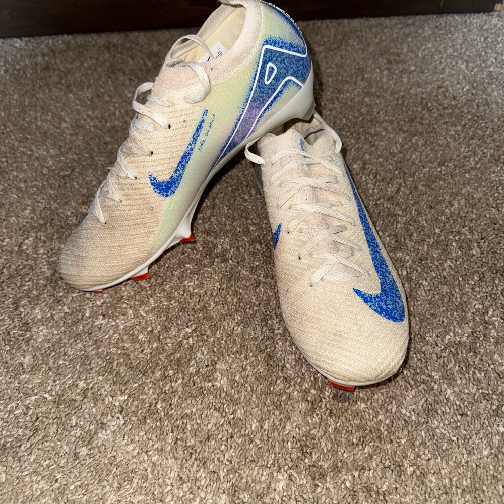Nike Mercurial Vapor 16 Elite FG
Blueprint Pack